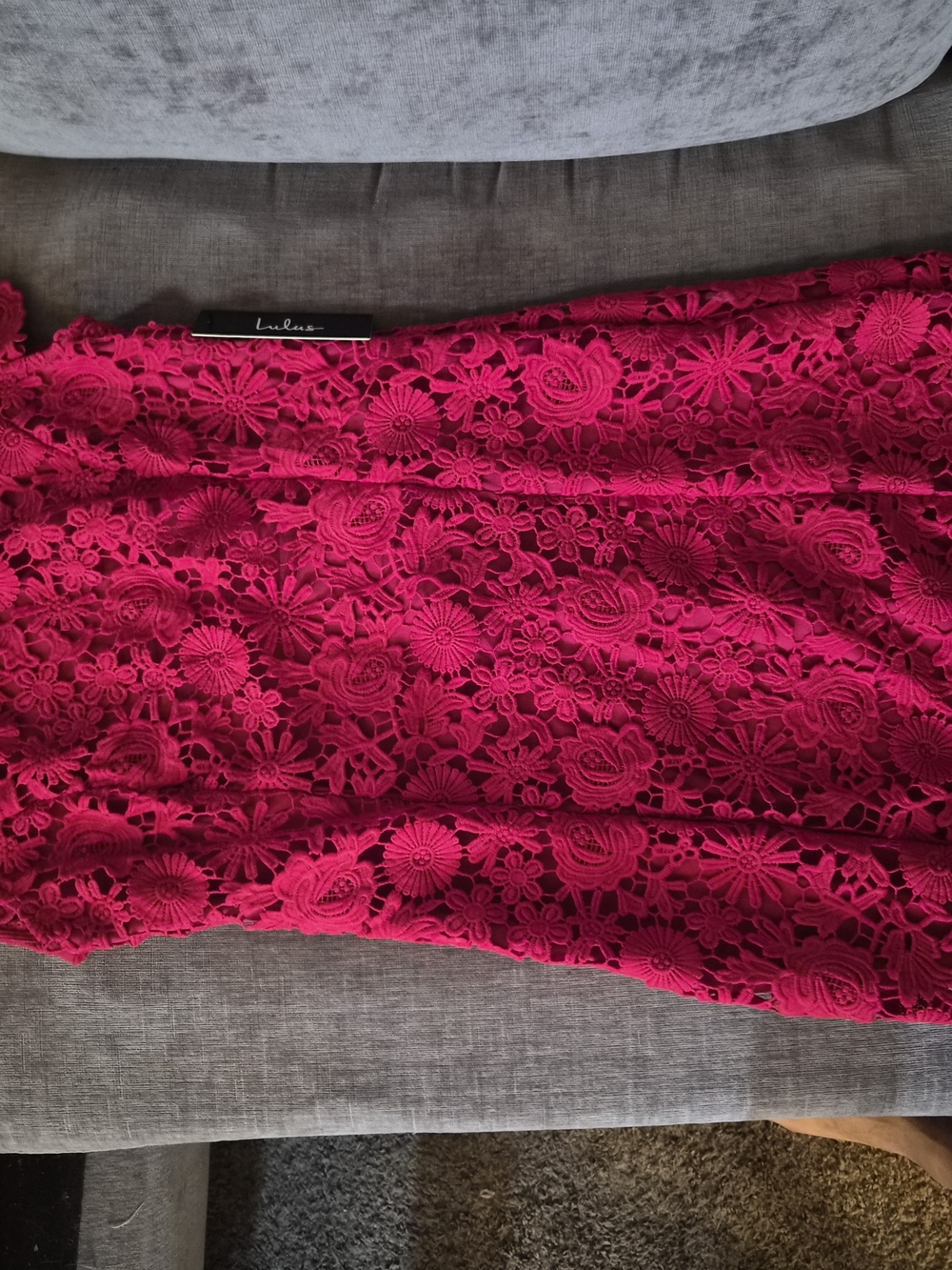 Lulu's Red Floral Lace Pencil Skirt